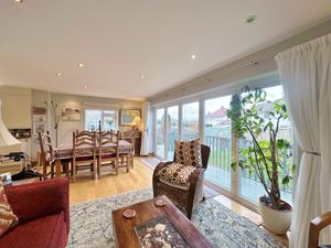 Photo 7- click for photo gallery